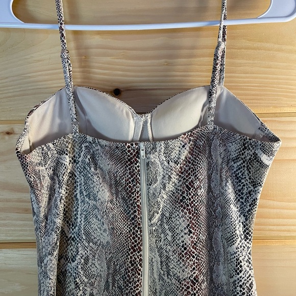 Bodycon python dress. Med - Picture 3 of 4